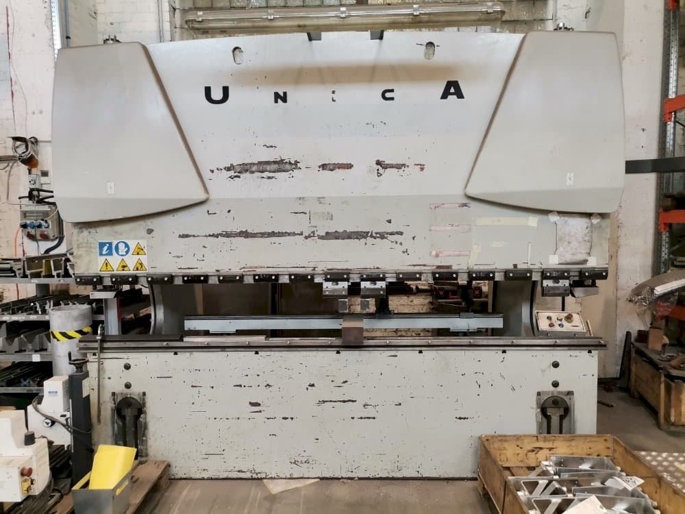 Vooraanzicht  van Warcom UNICA30-100  machine