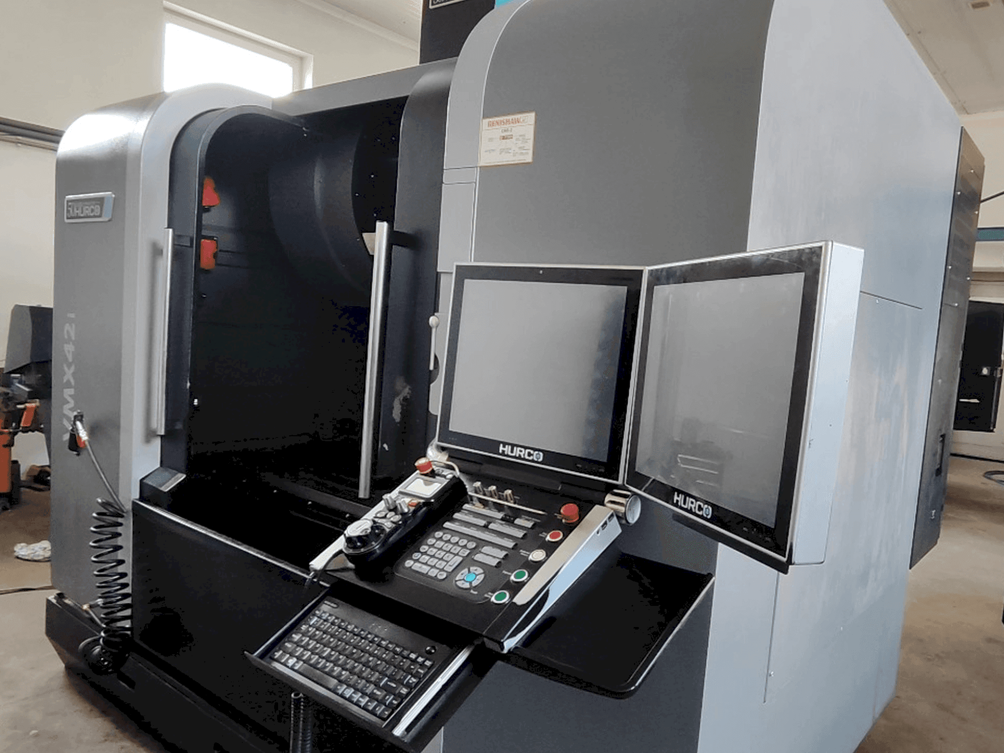 Vooraanzicht  van Hurco VMX 42i (2018)  machine