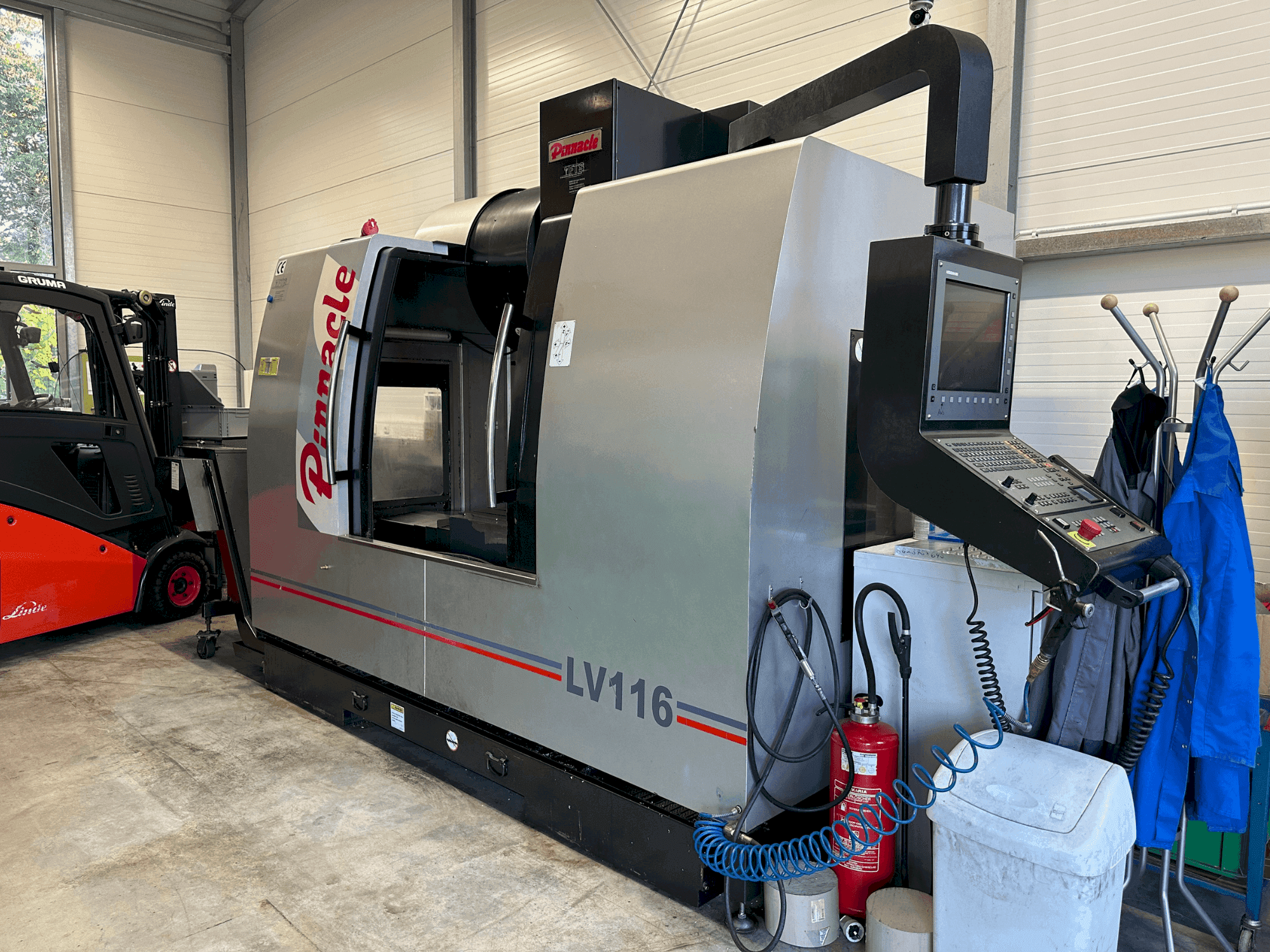 Vooraanzicht  van Pinnacle LV116  machine