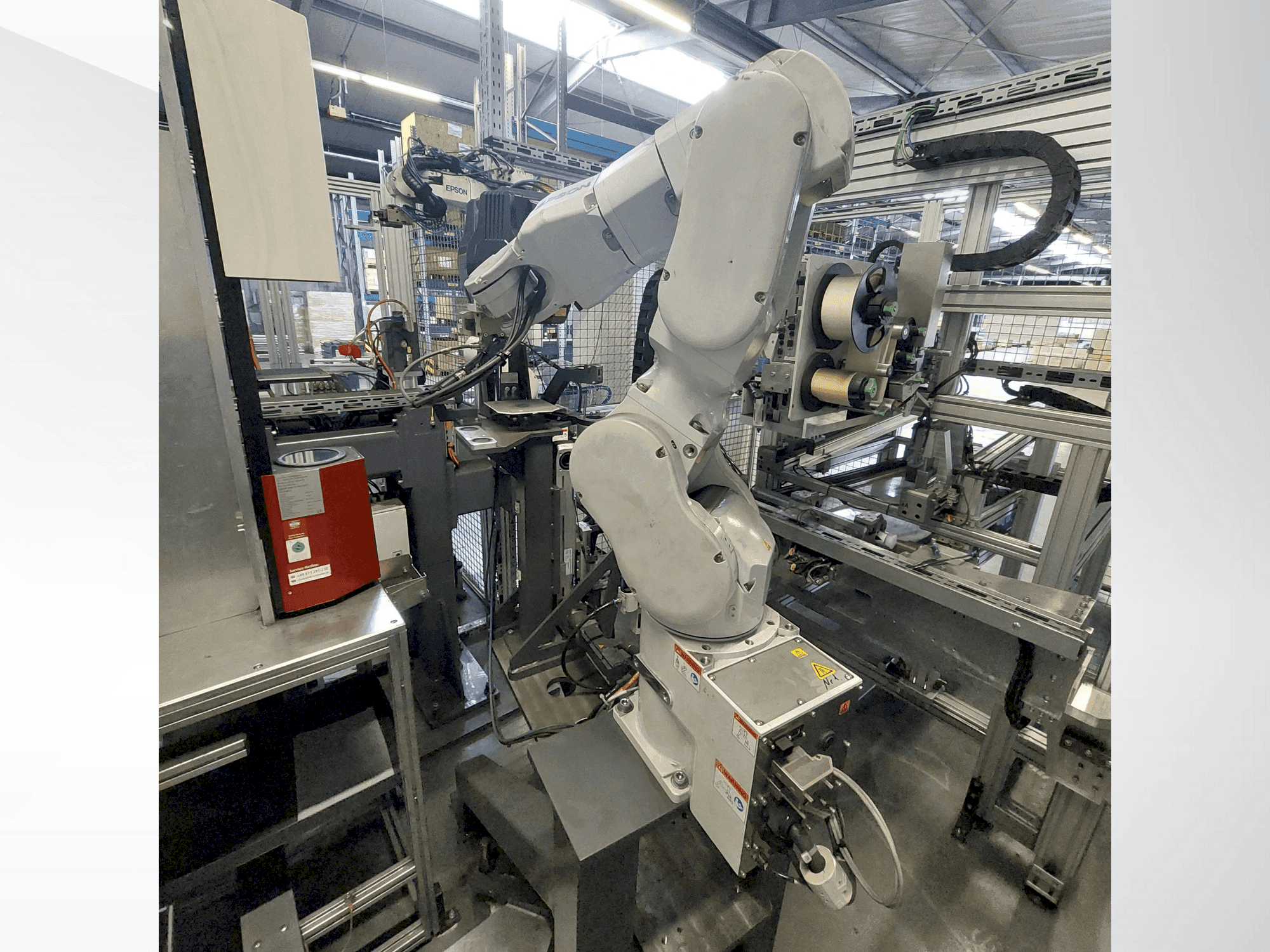 Vooraanzicht  van EPSON C8A-901 S  machine