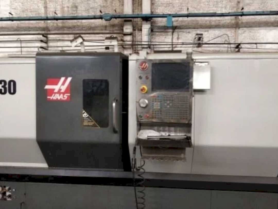 Vooraanzicht  van HAAS ST-30  machine