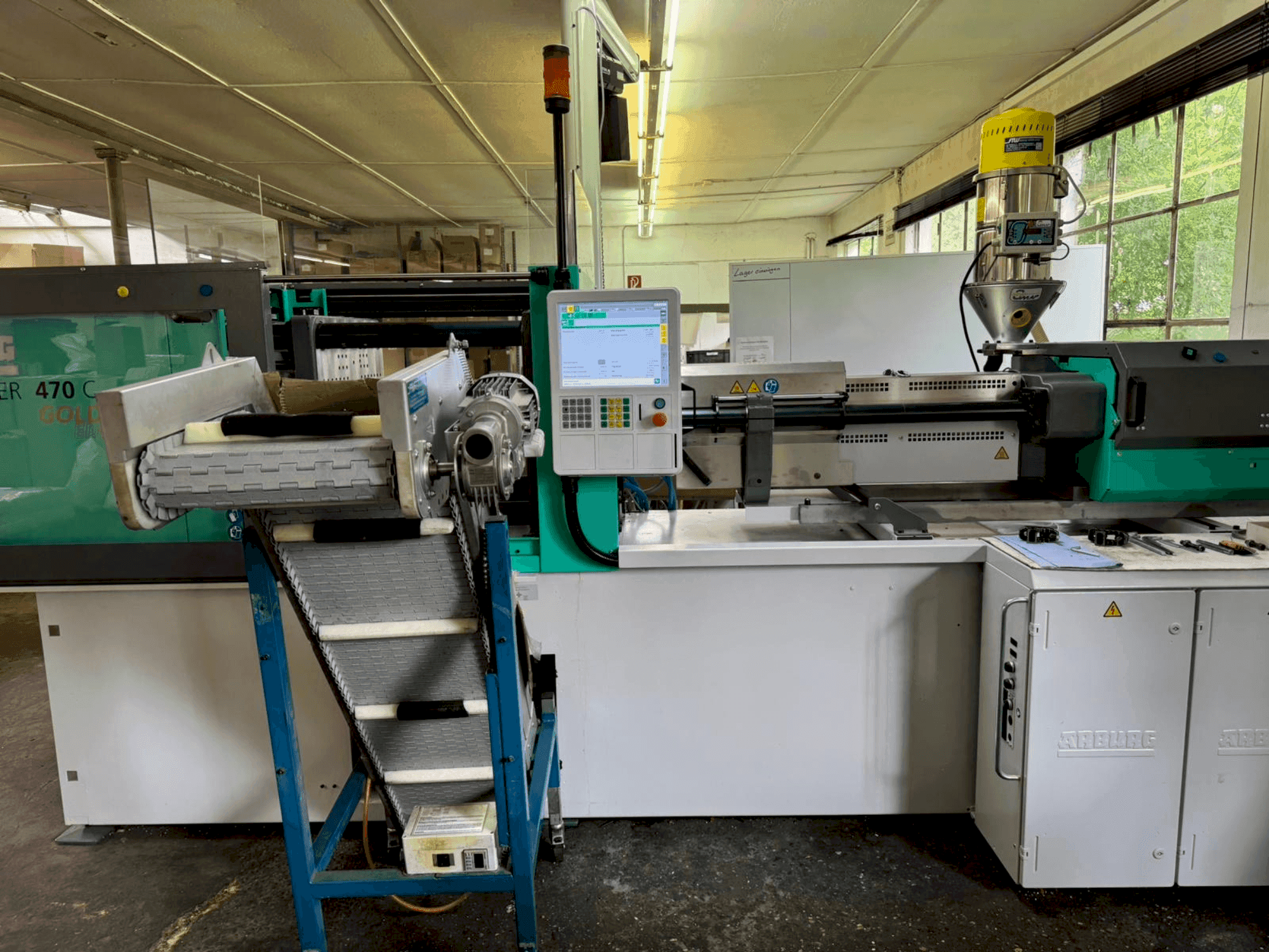 Vooraanzicht  van Arburg 470 C 1500-800  machine