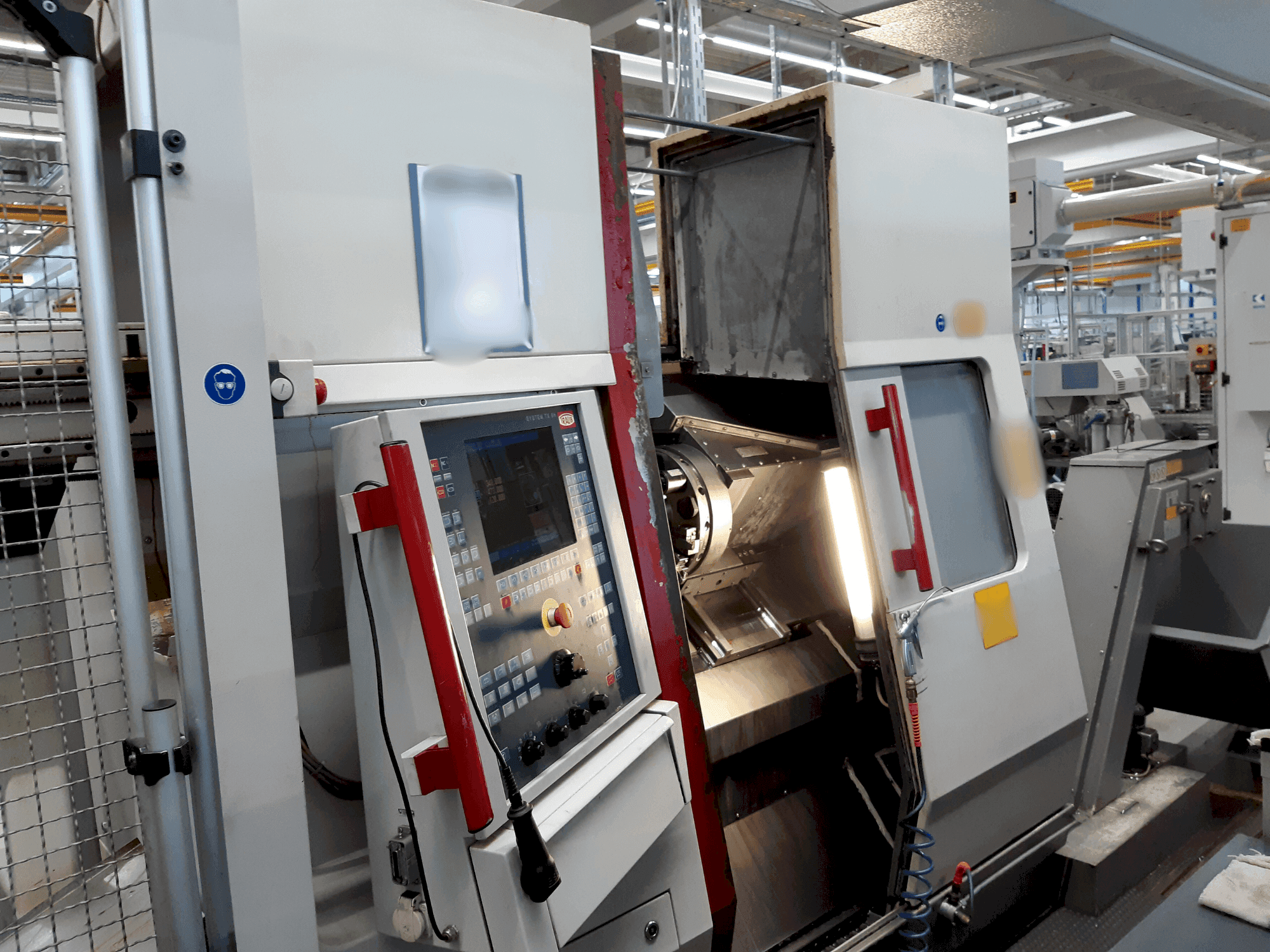 Vooraanzicht  van TRAUB TNA 300  machine