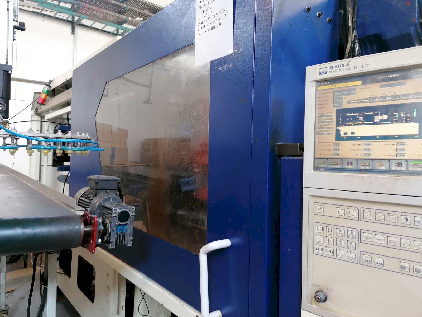 Vooraanzicht  van HAITIAN Zhafir 410  machine