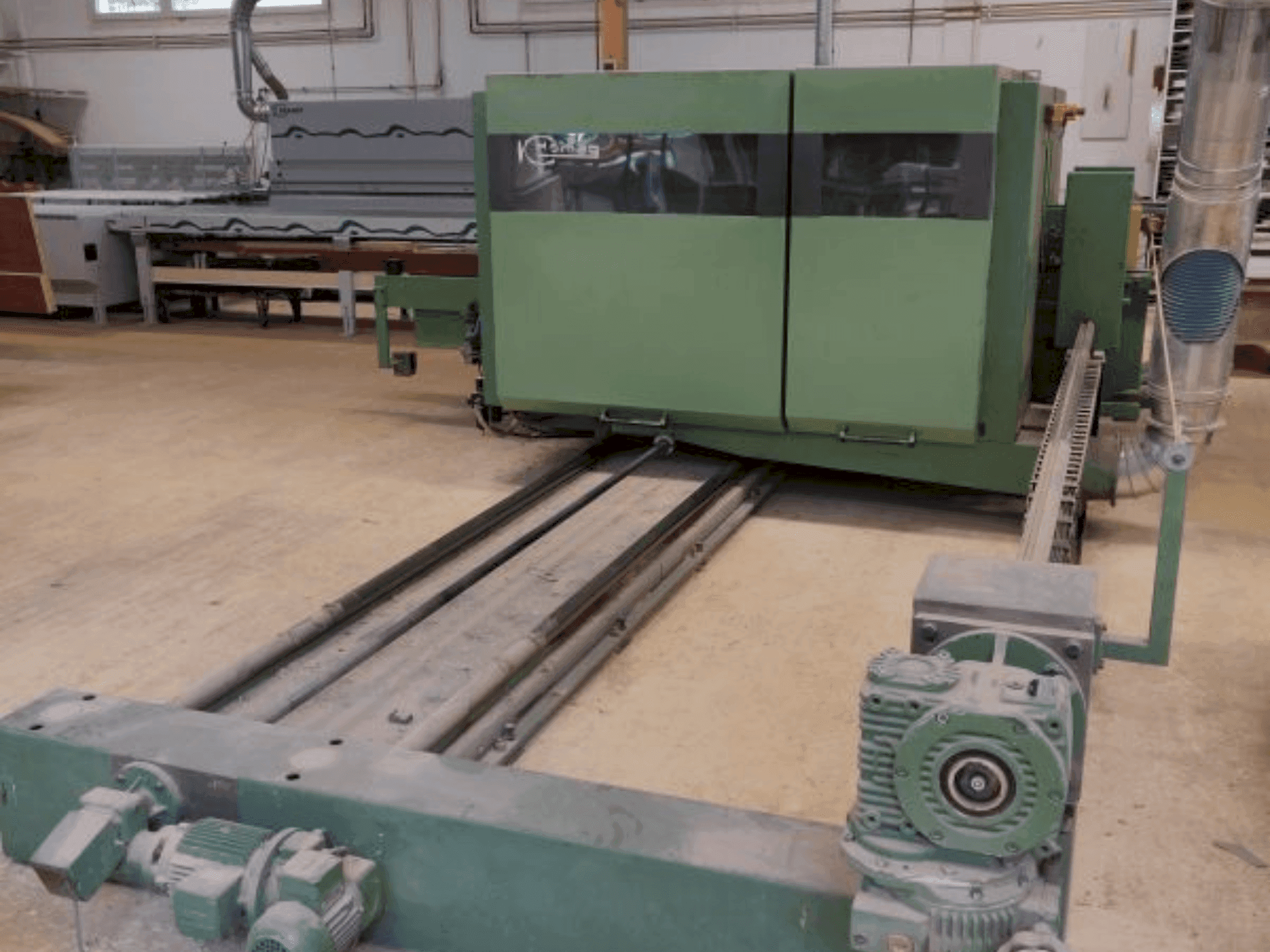 Vooraanzicht  van HOMAG WEINMANN FLO 23  machine