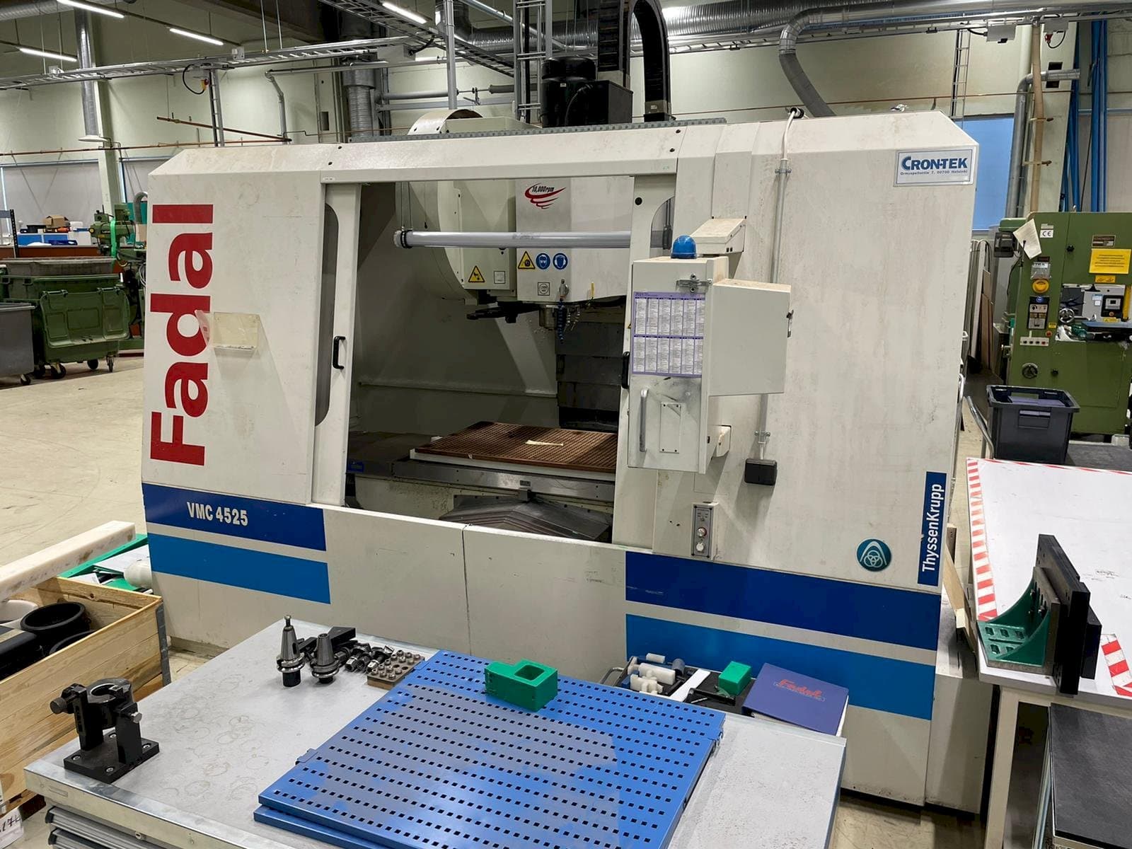 Vooraanzicht  van FADAL VMC 4525 HT  machine