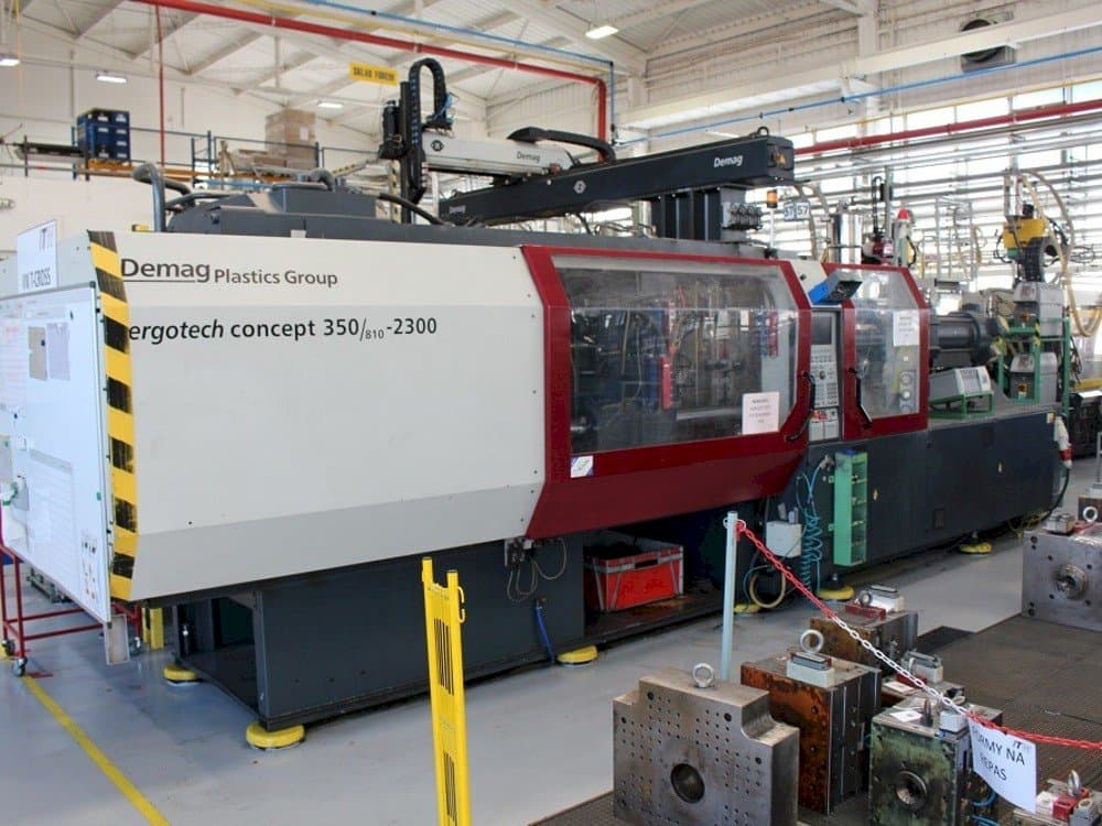 Linkerzijdeaanzicht  van DEMAG Ergotech 350/810-2300  machine