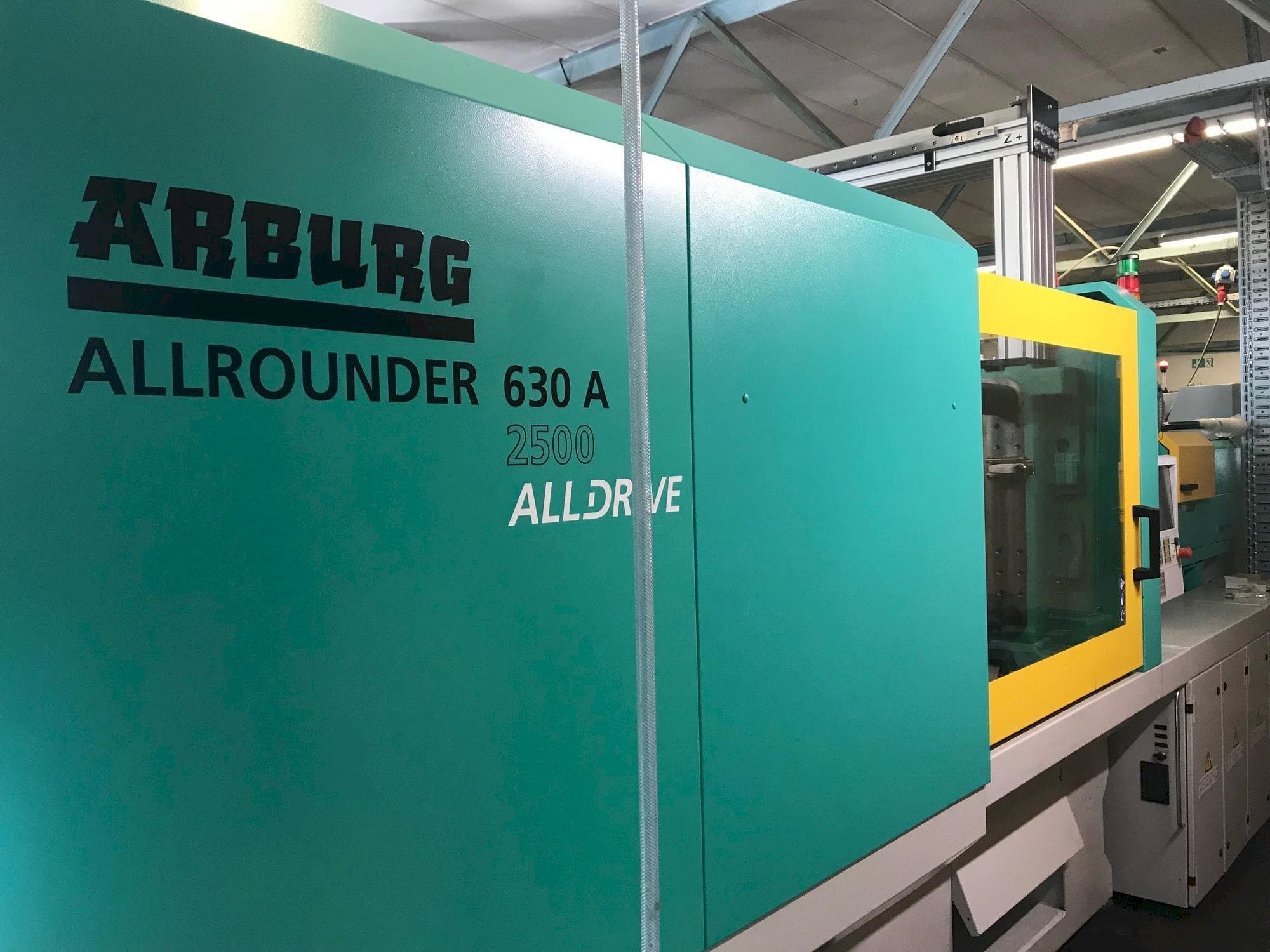 Vooraanzicht  van Arburg Allrounder 630 A 2500-800  machine