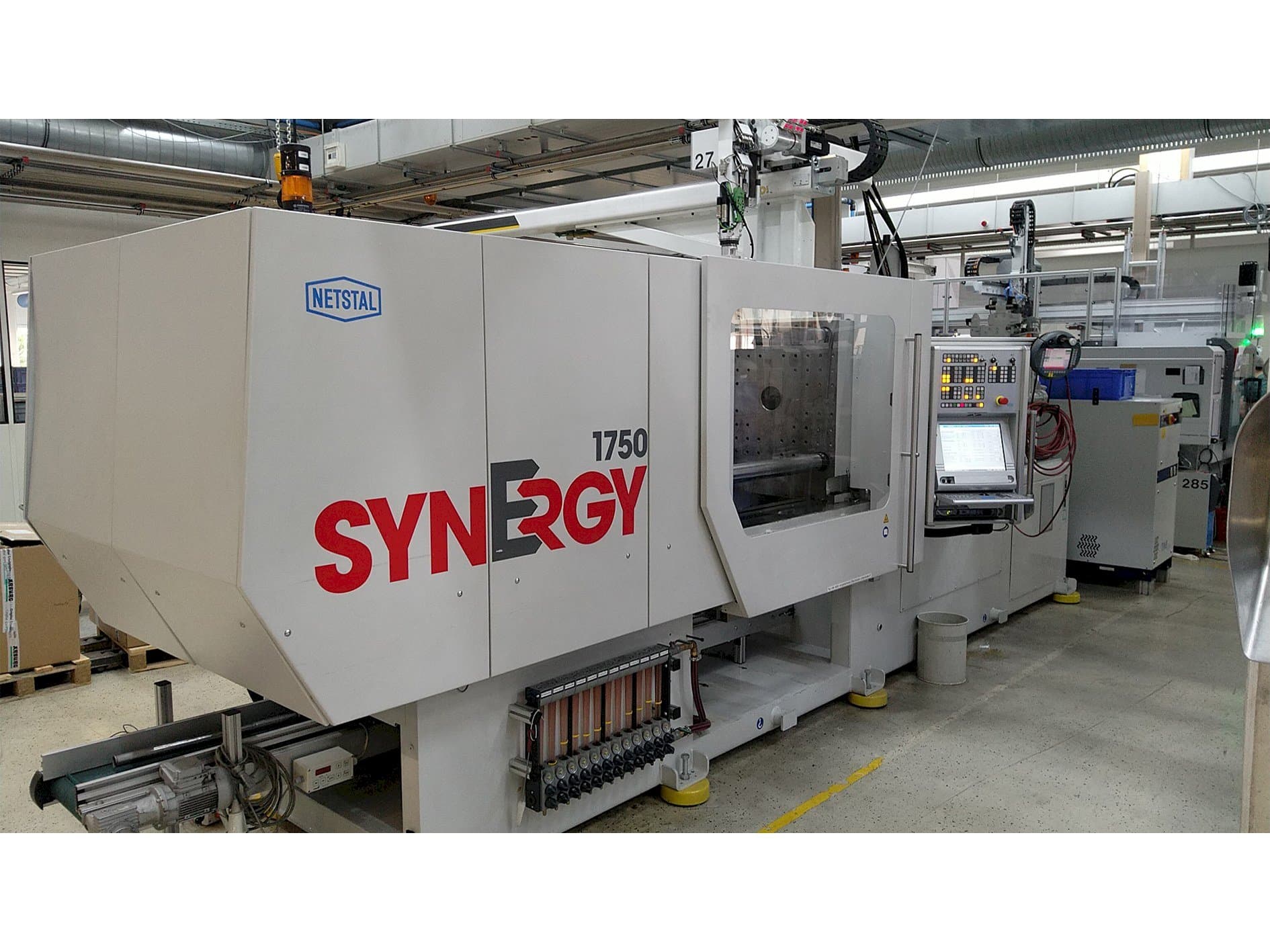 Vooraanzicht  van Netstal SynErgy 1750-600  machine