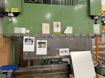 Vooraanzicht van FASTI 904 machine