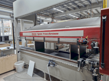 Vooraanzicht  van Priess & Horstmann PBA-52M  machine