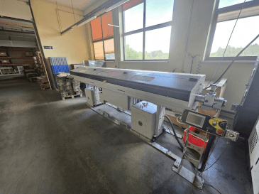 Vooraanzicht  van TOP Automazioni FUSION 352 SX  machine