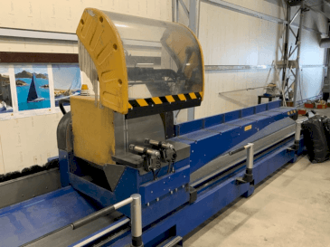 Vooraanzicht  van SCHÜCO PDG e-Cut 600  machine