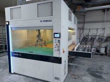 Vooraanzicht van HOMAG SPRAYTEQ S-100 machine