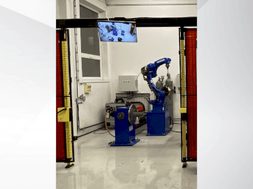 Vooraanzicht van Yaskawa Motoman AR1440 machine