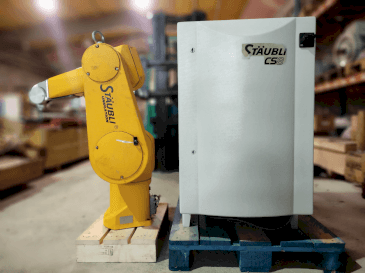 Vooraanzicht  van STAUBLI RX90B  machine