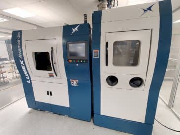 Vooraanzicht  van Matsuura Lumex Avance-25  machine