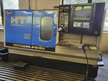 Vooraanzicht  van HITACHI SEIKI HT 20SII  machine