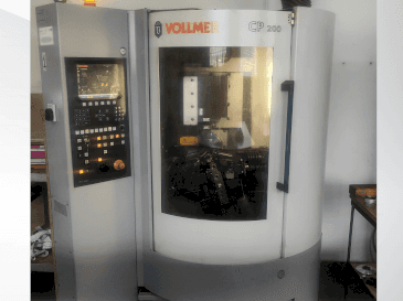 Vooraanzicht van VOLLMER CP 200 machine