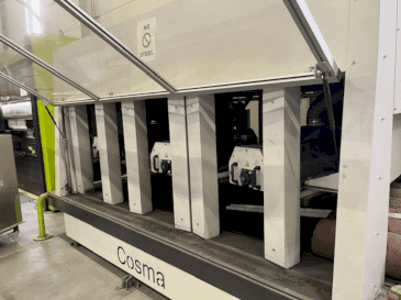 Vooraanzicht  van COSMA 1300 2B V10D1B+C  machine