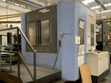 Vooraanzicht  van DOOSAN HM 6300 (2009)  machine