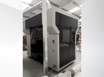 Vooraanzicht  van MASSIVIT 1800 PRO  machine