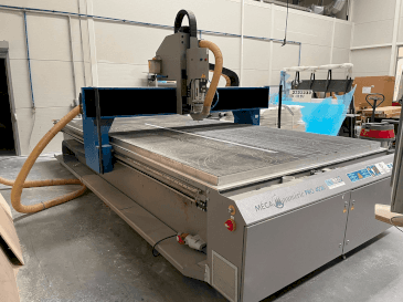 Vooraanzicht  van MECANUMERIC PRO 4020  machine