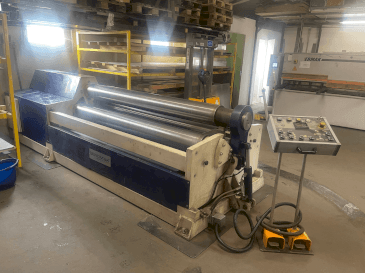 Vooraanzicht  van BENDMAK CY3R-HS 20/08  machine