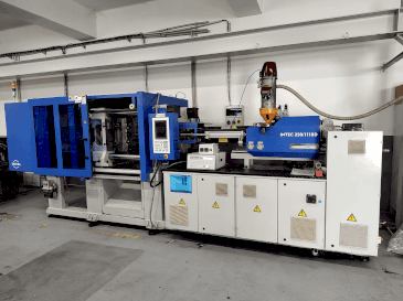 Vooraanzicht van INVERA Intec 250/1110 machine