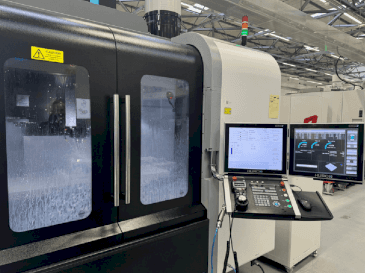 Vooraanzicht  van Hurco VMX42HSRTi  machine