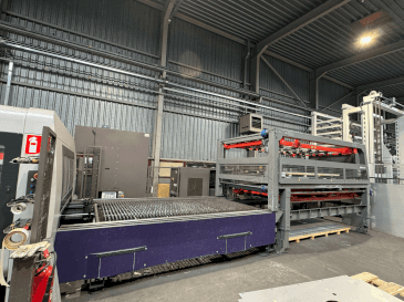 Vooraanzicht  van Bystronic ByTrans 3015 Standard  machine