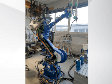 Vooraanzicht  van Yaskawa 6VX88  machine