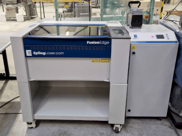 Vooraanzicht  van EPILOG Laser Fusion Ege 12 30watt fiber  machine