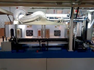 Vooraanzicht van YANCED YS600 machine