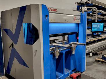 Vooraanzicht  van Euromac FXbend 1547  machine