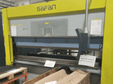 Vooraanzicht van Safan E-Brake 80-2550 TS 1 machine