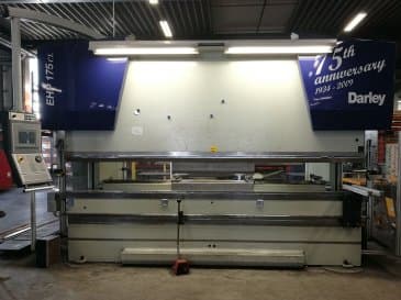 Vooraanzicht  van Darley EHP LS 175.36/31 CL machine