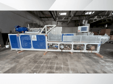 Vooraanzicht  van REIFENHÄUSER BI Trudes 115  machine