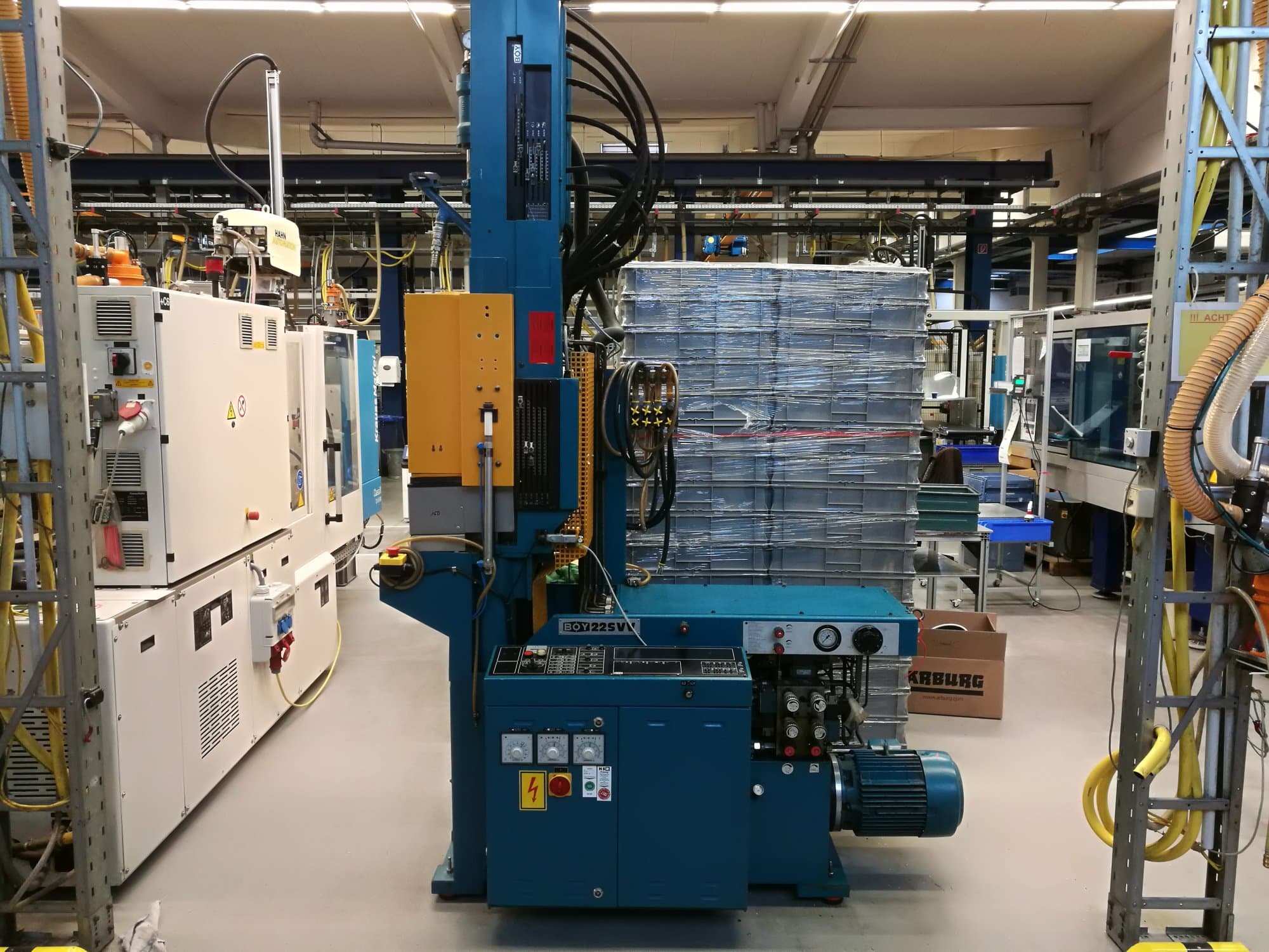 Vooraanzicht  van BOY 22 S VV machine