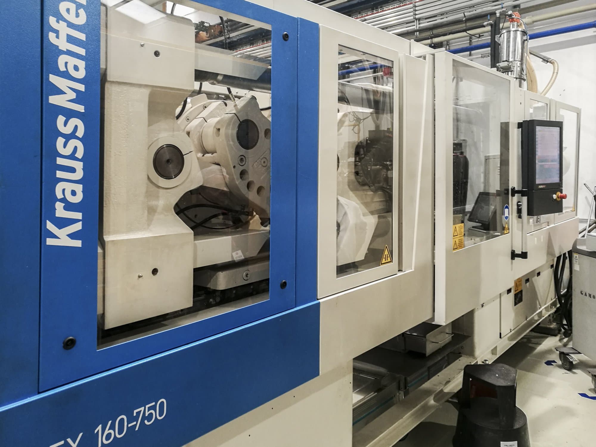 Links zicht  van Krauss Maffei 160-750 EX machine