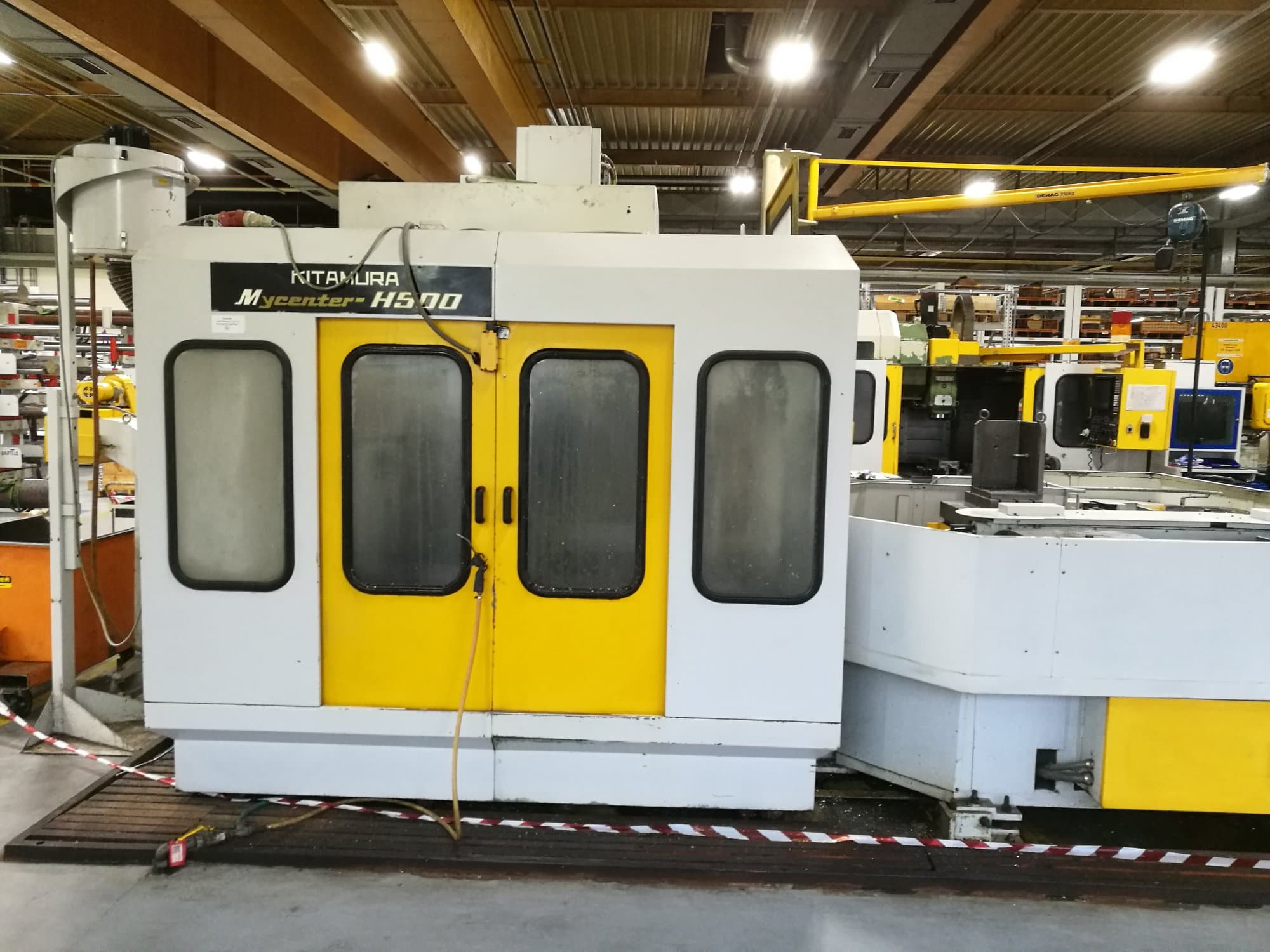 Vooraanzicht  van Kitamura Mycenter H500 machine