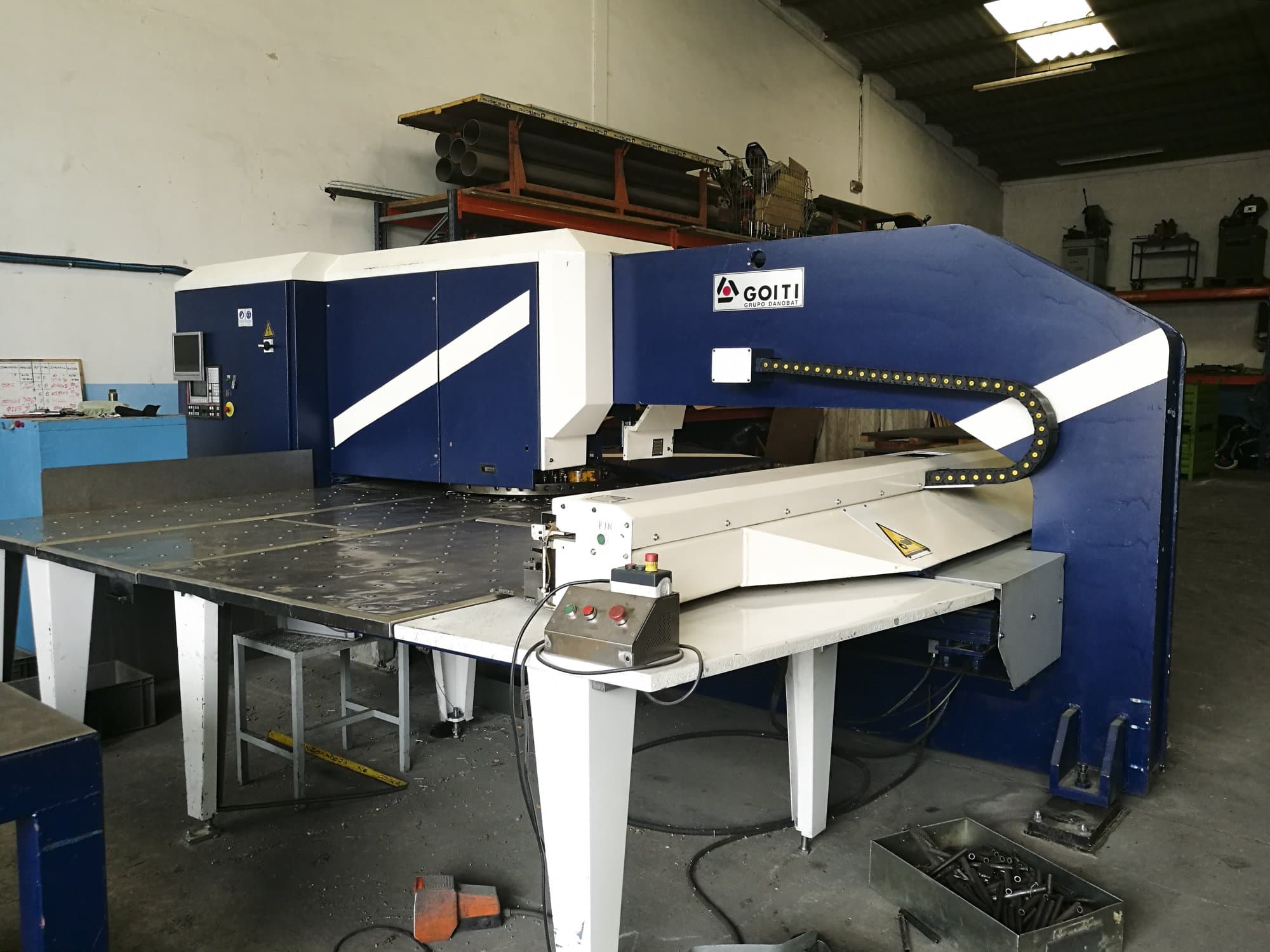 Recht aanzicht  van GOITI PGA-2 machine