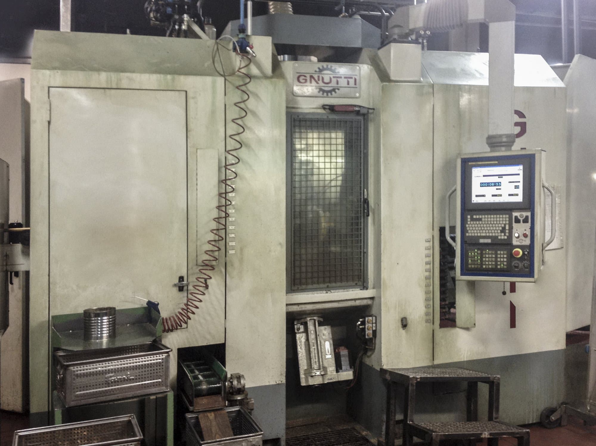 Links zicht 1 van GNUTTI FMOR-15-120-130-CNC machine