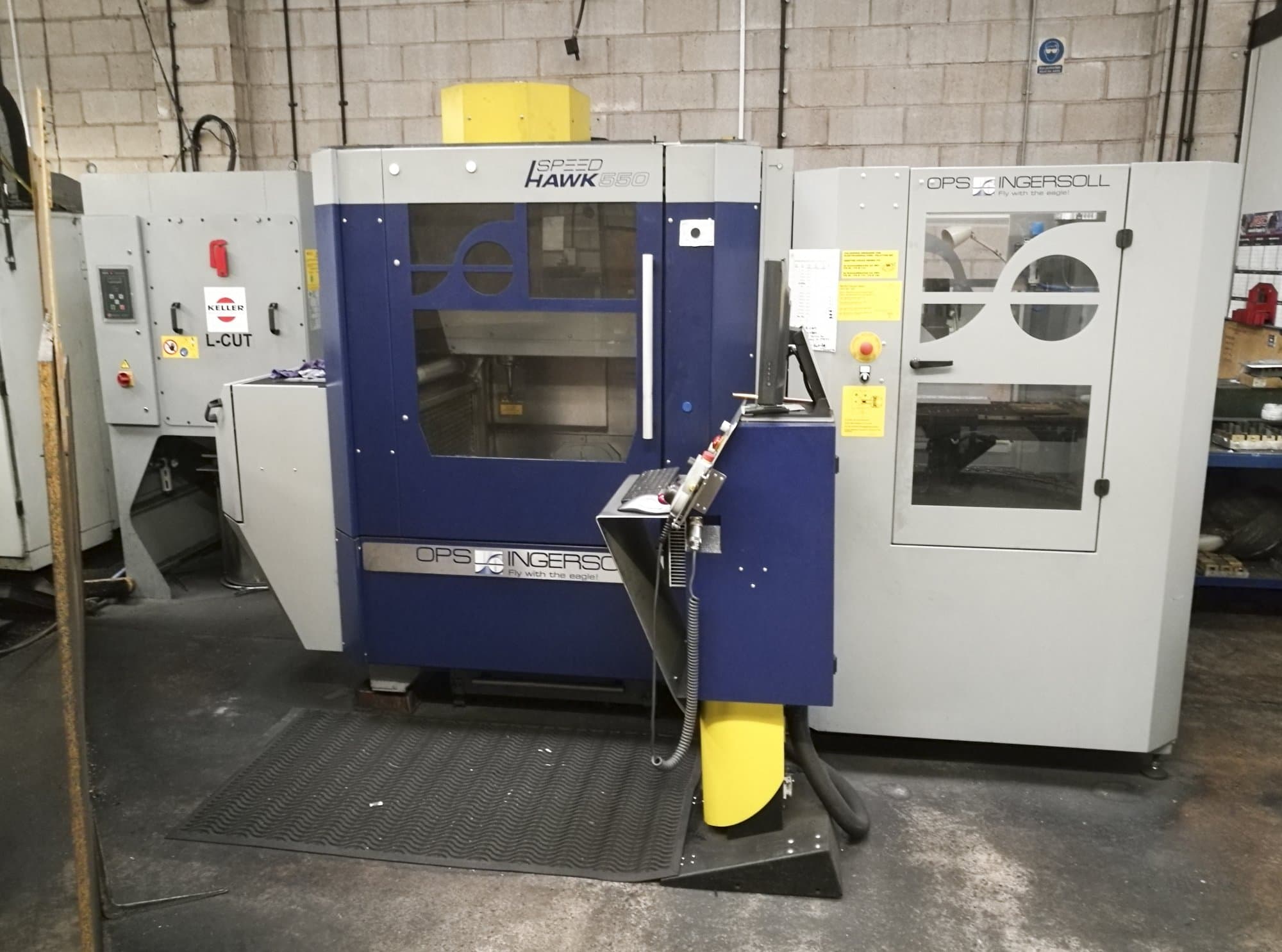 Vooraanzicht  van OPS-INGERSOLL Speed Hawk 550 machine