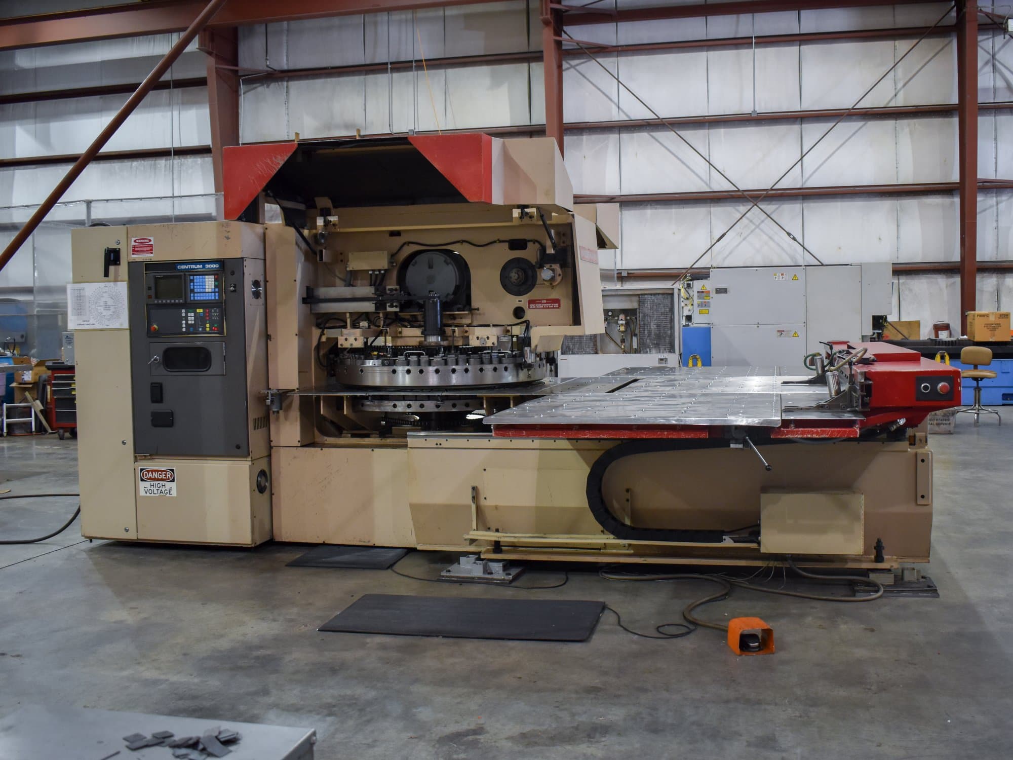 Vooraanzicht  van Murata Wiedemann C-3000/Q machine