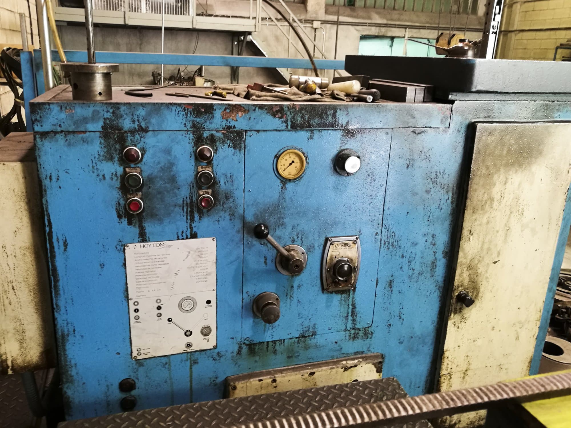 Vooraanzicht  van Hoytom 700 H machine