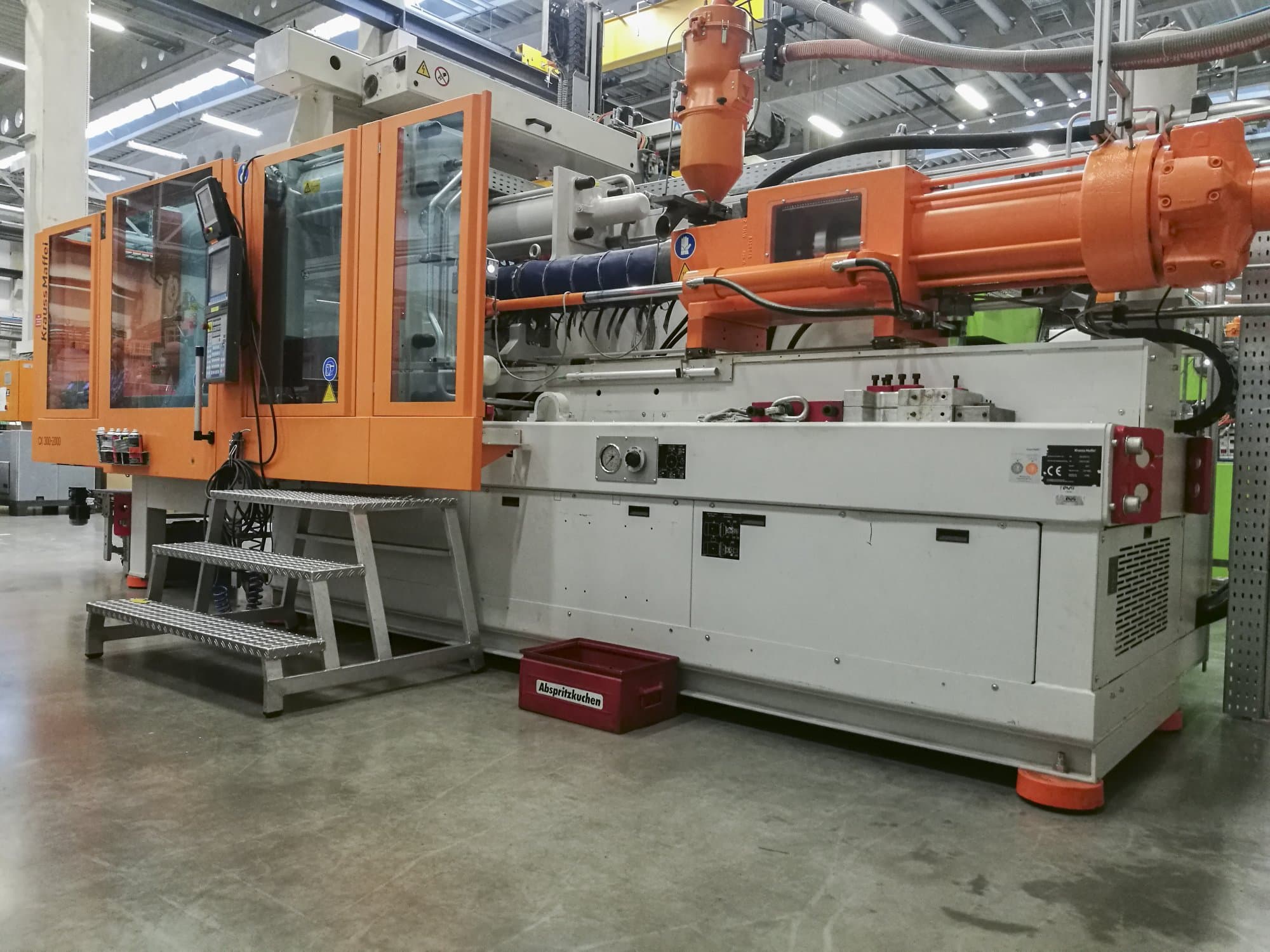 Recht aanzicht  1 van Krauss Maffei 300-2000 CX machine