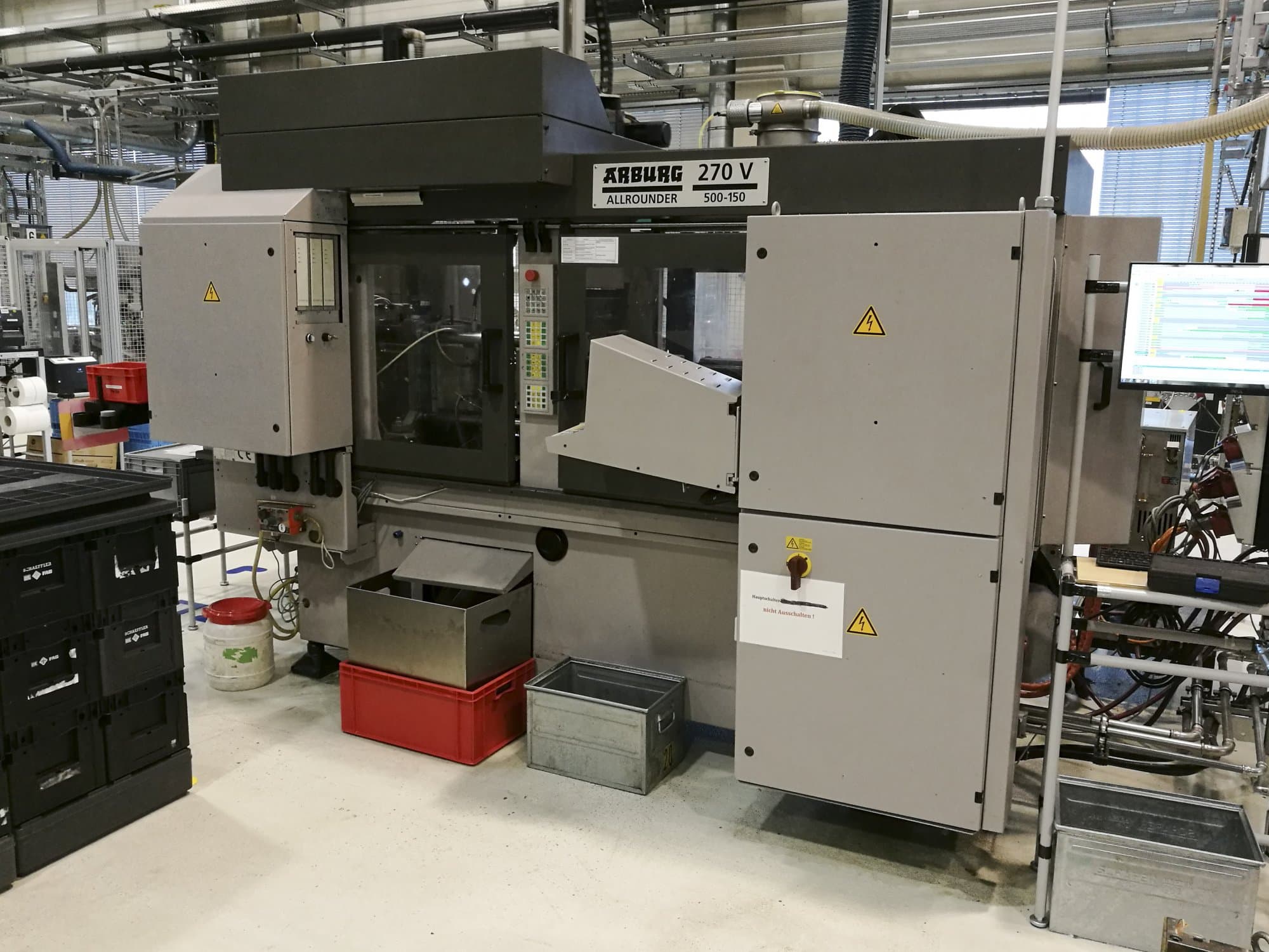 Recht aanzicht  van Arburg 270V 500-150 machine