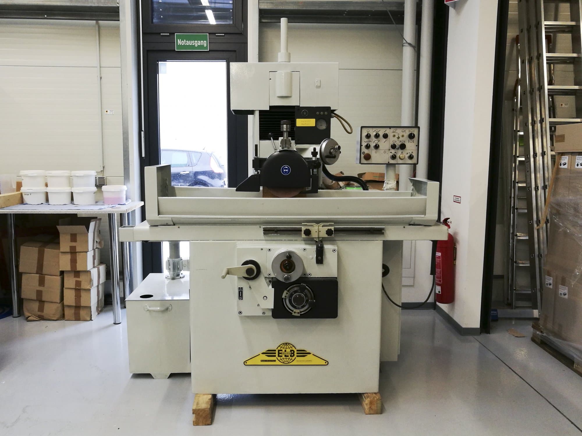 Vooraanzicht  van ELB Amb. 5/2 VAI-Z machine