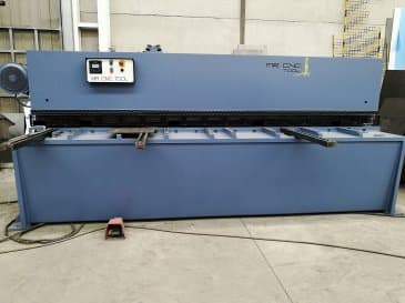 Vooraanzicht  van Loire Safe CHP-6/31 machine